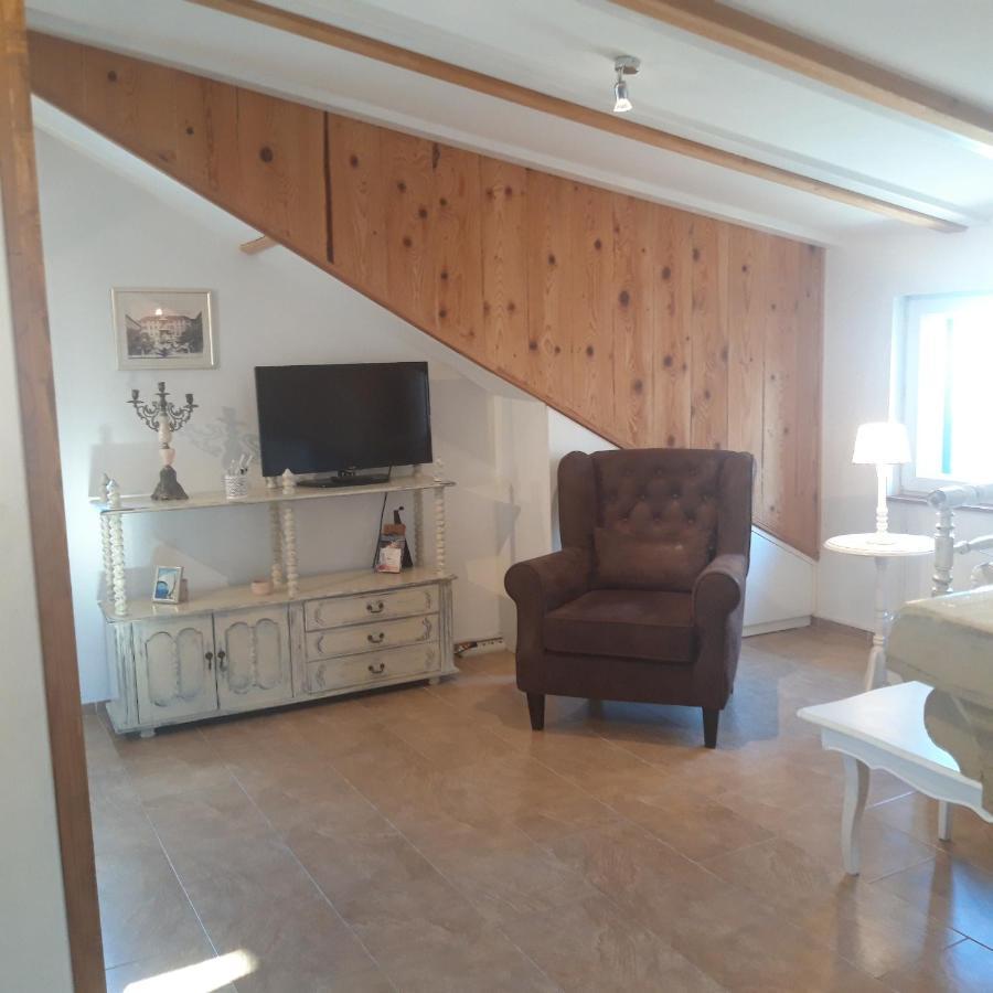 スプリトLuxury Mansarda Duplex - City Centre - Stone Houseアパートメント エクステリア 写真